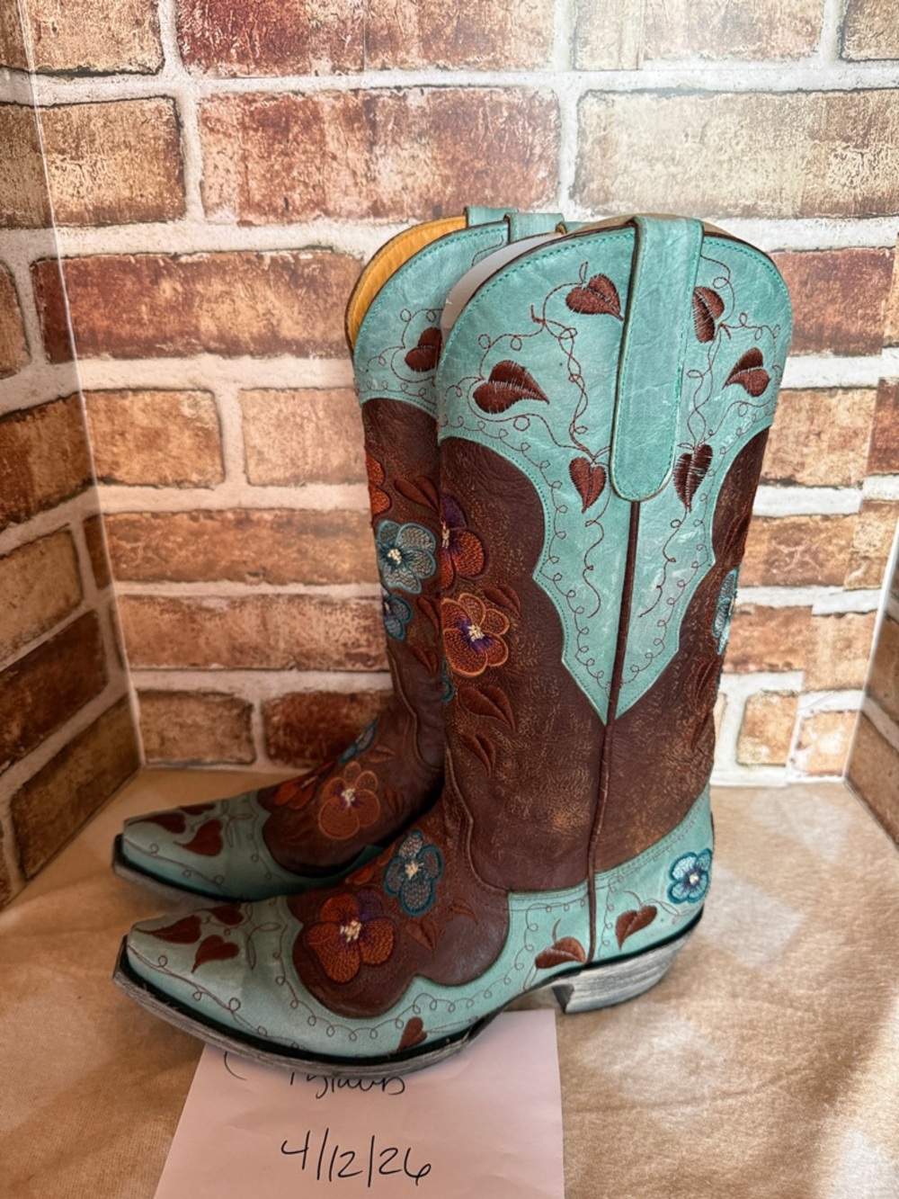 Old Gringo Turquoise and Brown Floral Pansy - Picture 6 of 10